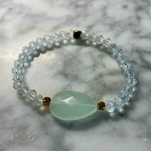 Green agate & Swarovski Crystal bracelet